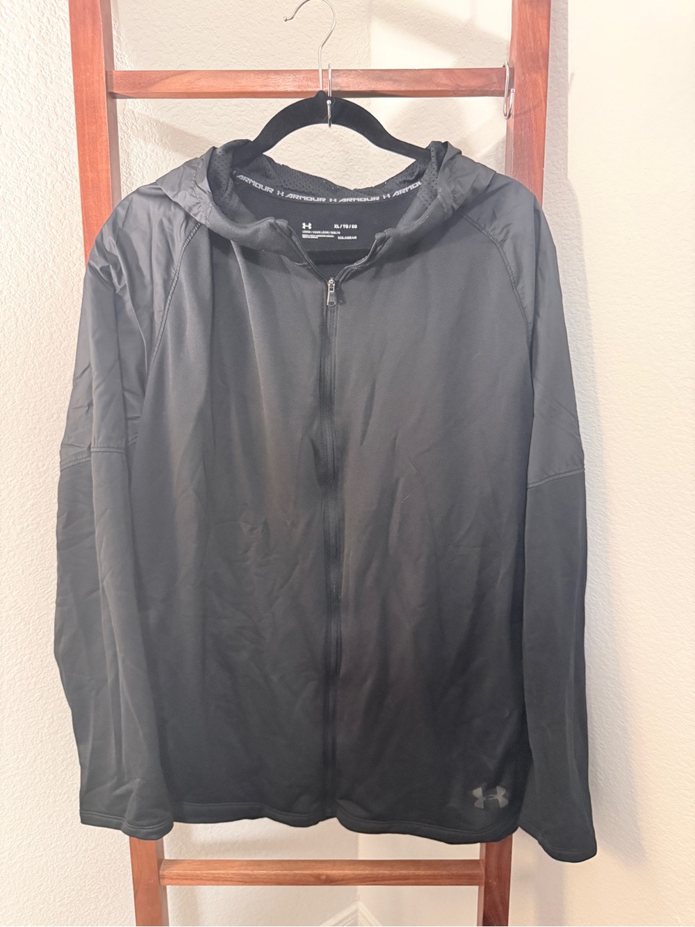 Under Armour Men’s Loose Fit Coldgear Black Lightweight Full-Zip Hoodie Jacket